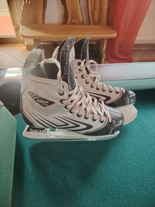 Patine CCM 20 Proformance mărimea 42