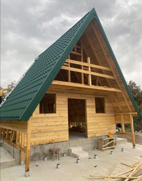 Vindem cabane tip A-frame