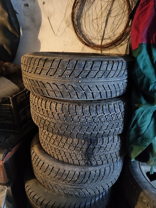 Продам шины липучка