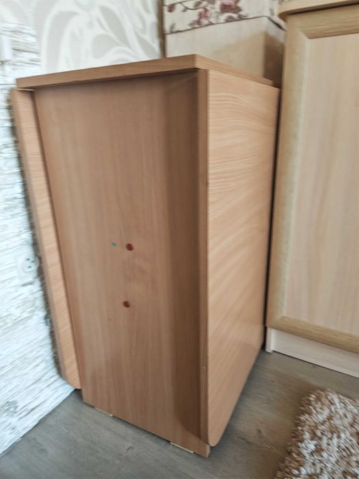 Продам Стол- тумба