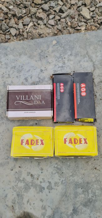 Дверные ручки и сердцевины