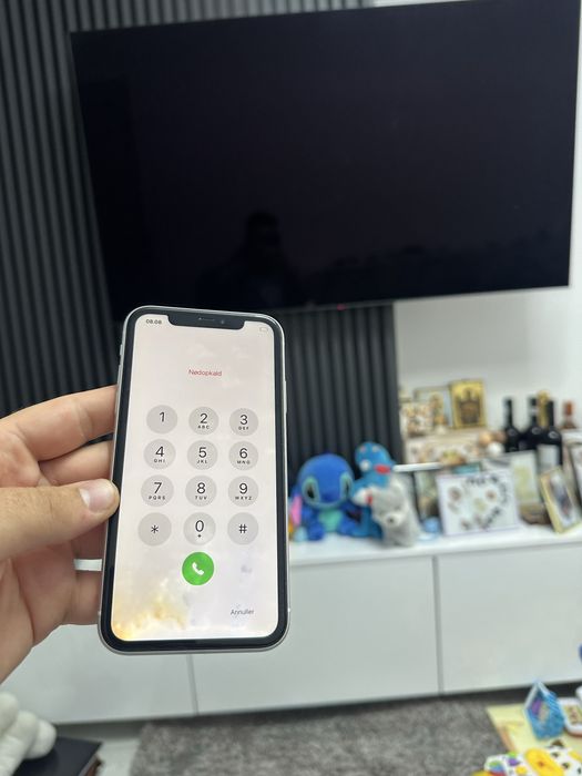 Vand iphone XR pentru piese