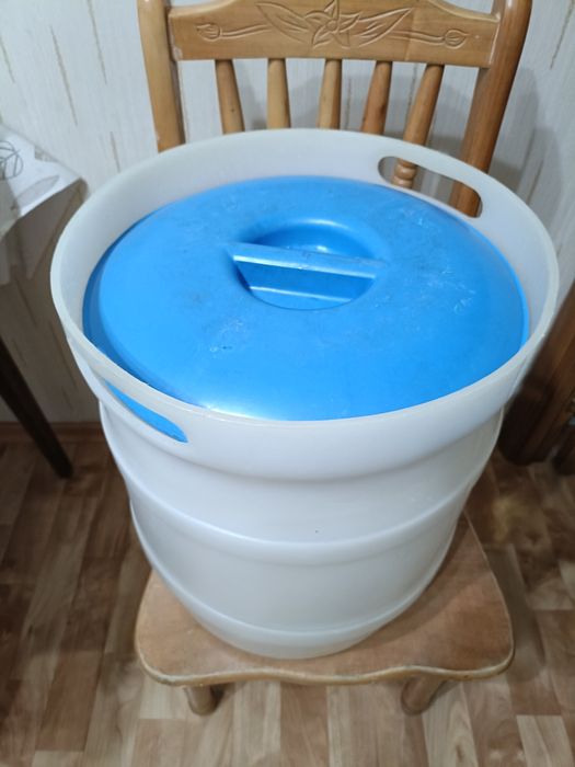 Бочка на 40 литров +Банка на 10 литров