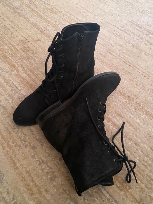 Ghete joase piele intoarsa