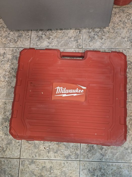 Milwaukee комплект 4в1