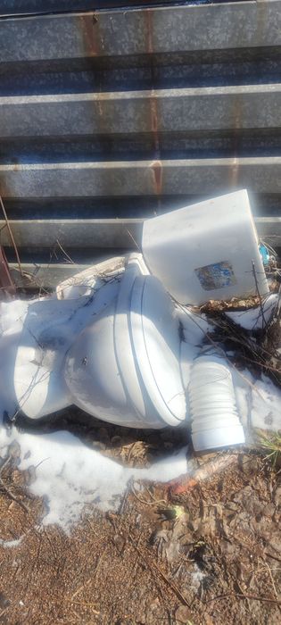 Продам Унитаз б/у