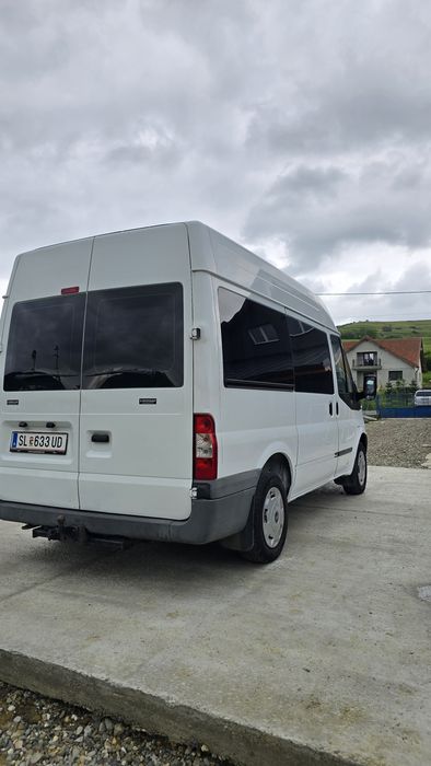 Ford Transit / Tourneo 2.2 Diesel 9 locuri – 2010 – 205.000 km reali