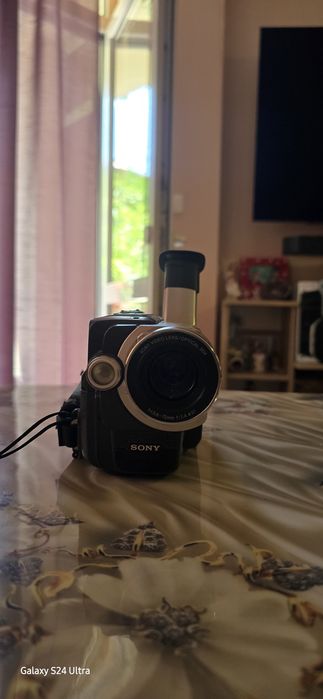 SONY Видеокамера CCD-TRV108E PAL
