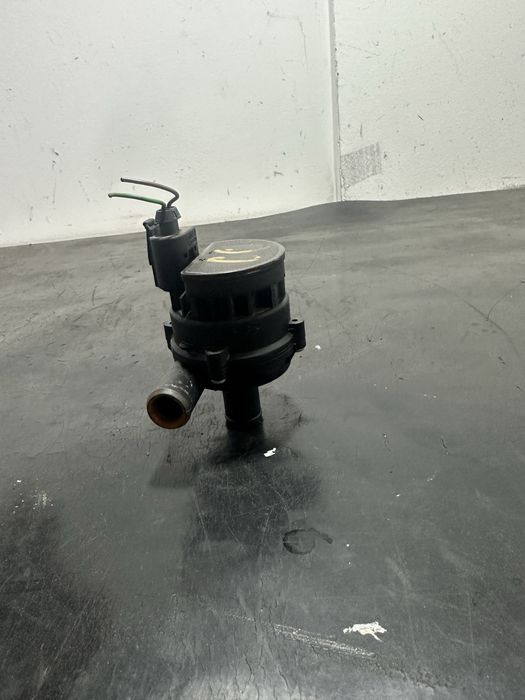 Pompa recirculare apa auxiliara Mercedes ML W164 ML320CDI