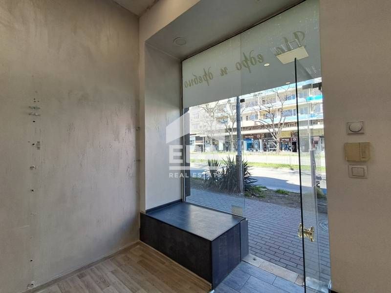 Дава се под наем Магазин в Варна, Център - 50 кв.м за 997.05 € - Снимка #5