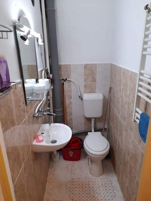 Garsoniera de închiriat