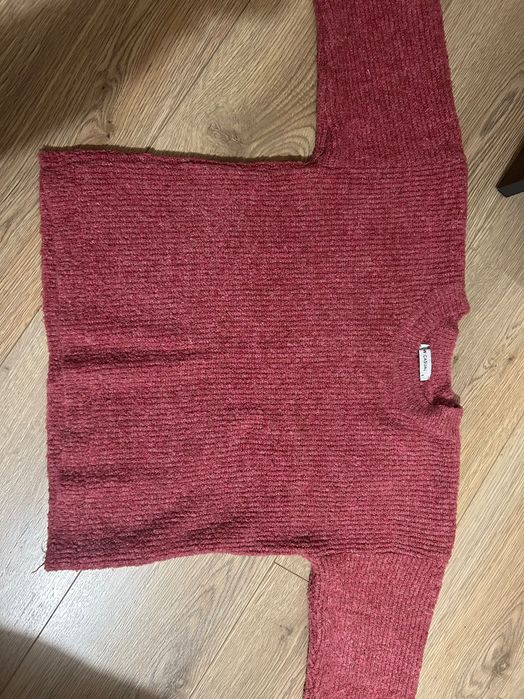 Дамски плетен пуловер