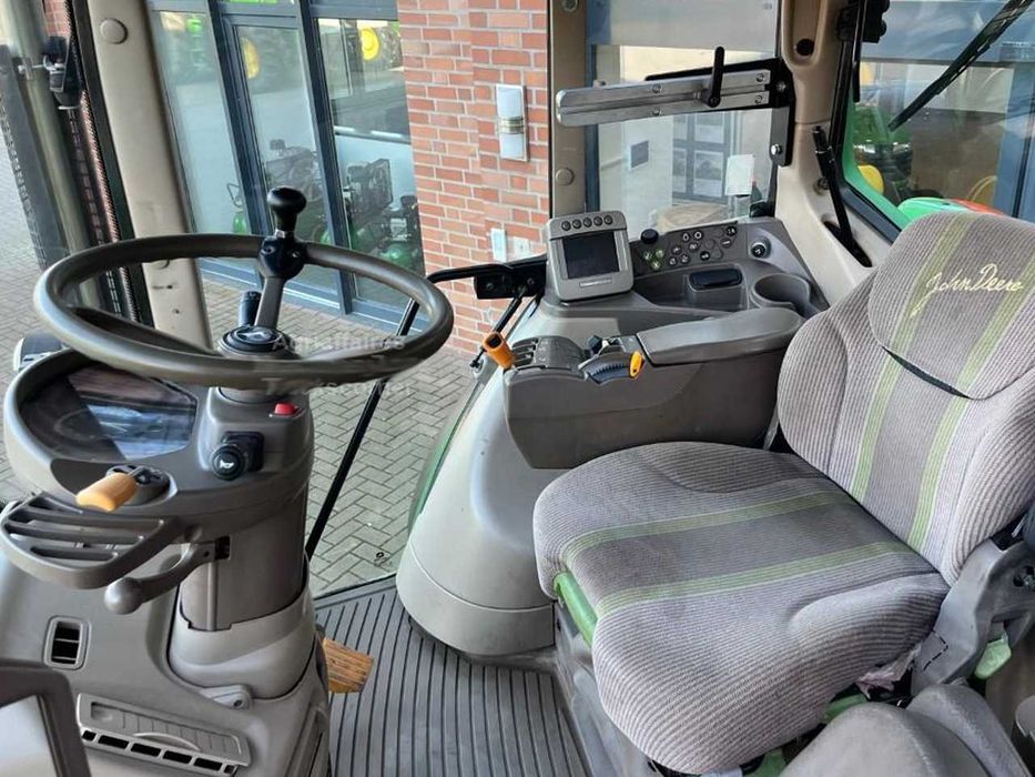 Трактор колесный  John Deere 7530 Premium