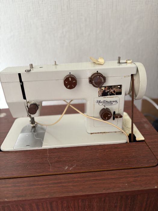 Шевна машина Чайка 143