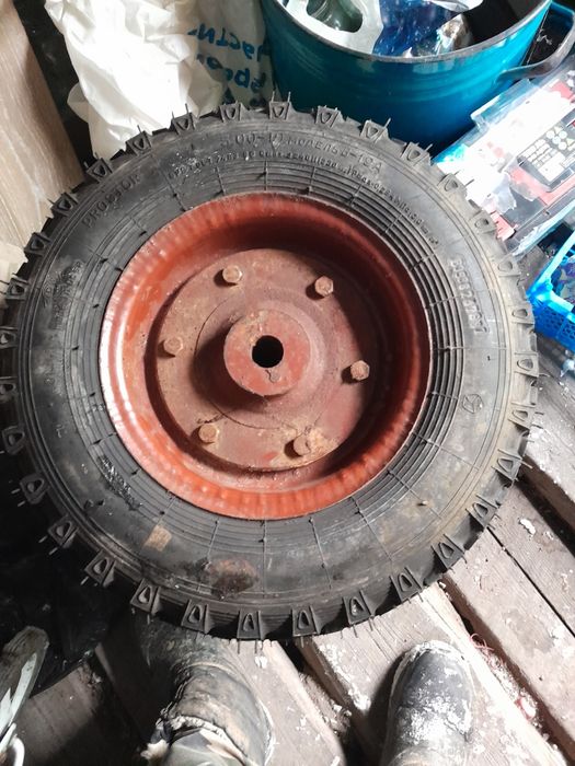 Продам колёса на сельхоз технику.