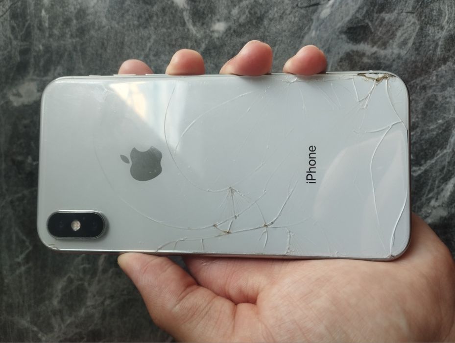 Iphone x sotiladi srochno