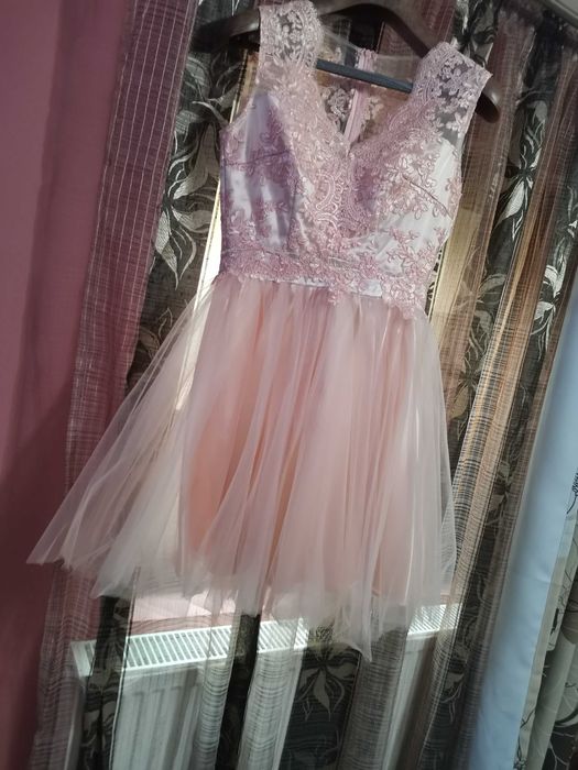 Rochie eleganta noua+sandalute cadou