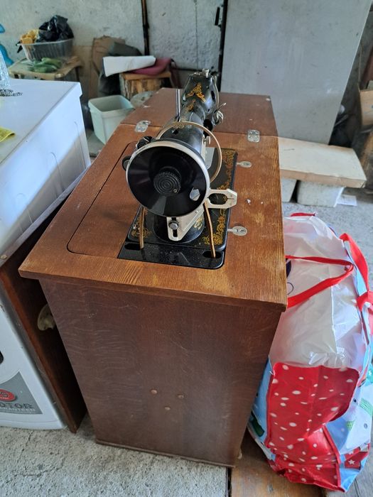 Крачна шевна машина