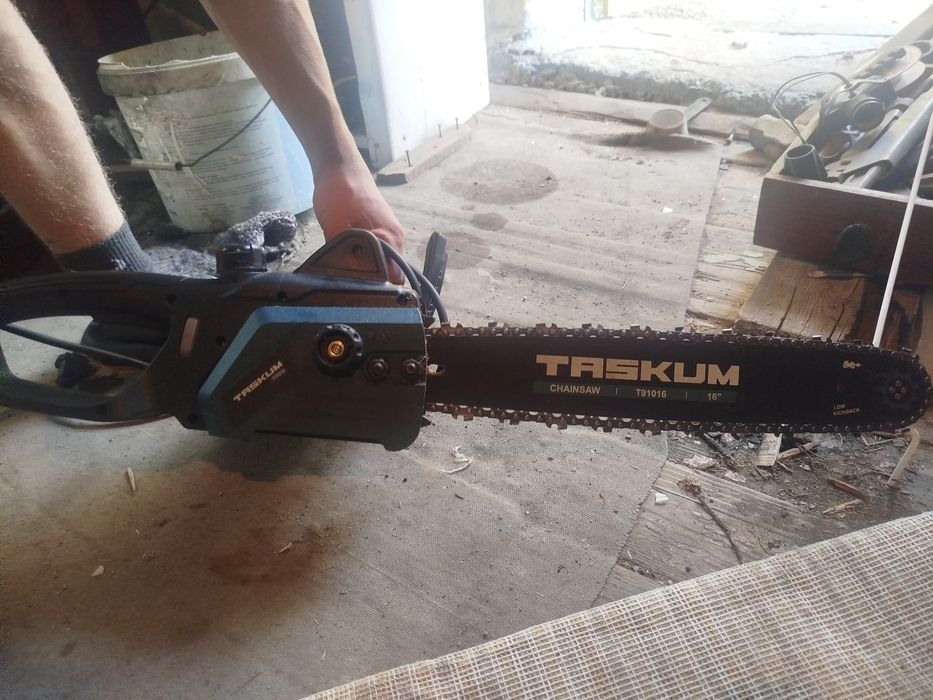 Продам электропилу