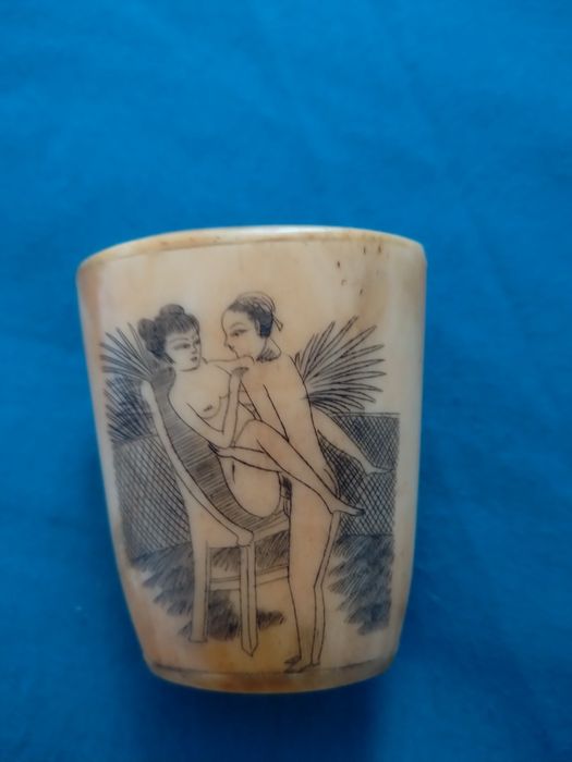 Продавам кутийка за благовонни ухания Япония Мейджи периода