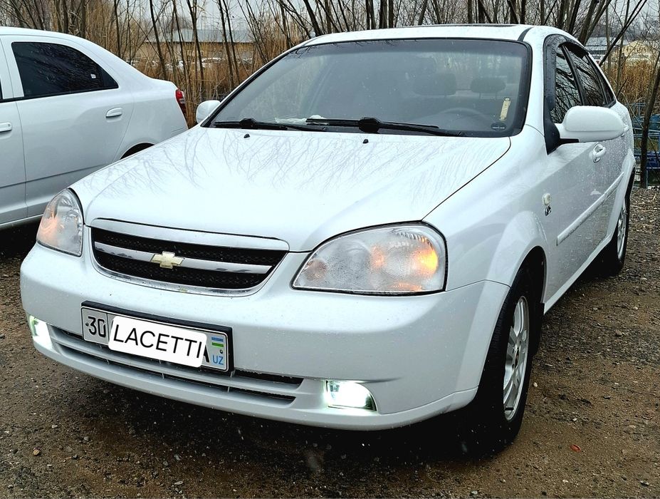 Chevrolet Lacetti  2011 года выпуска