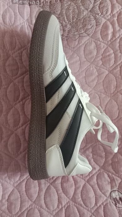 Кроссовки мужские новые.