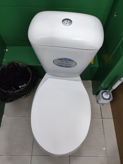 Продам унитаз в хорошем состоянии