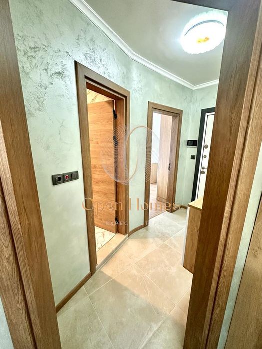 Продава се Тристаен апартамент в Пловдив, Кършияка - 102 кв.м за 1145 €/кв.м - Снимка #11