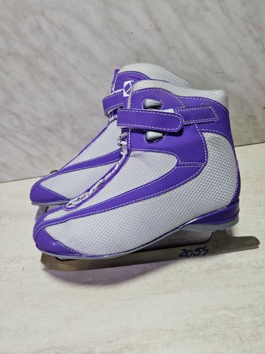 Patine 2054 gheata patinaj artistic    marime eu  40  ( 25,5  cm)