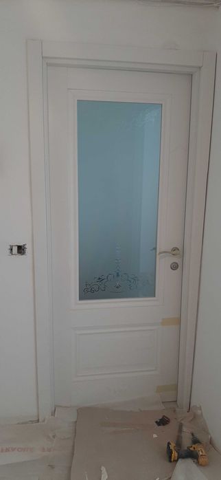 Montăm uși exterioare si interioare