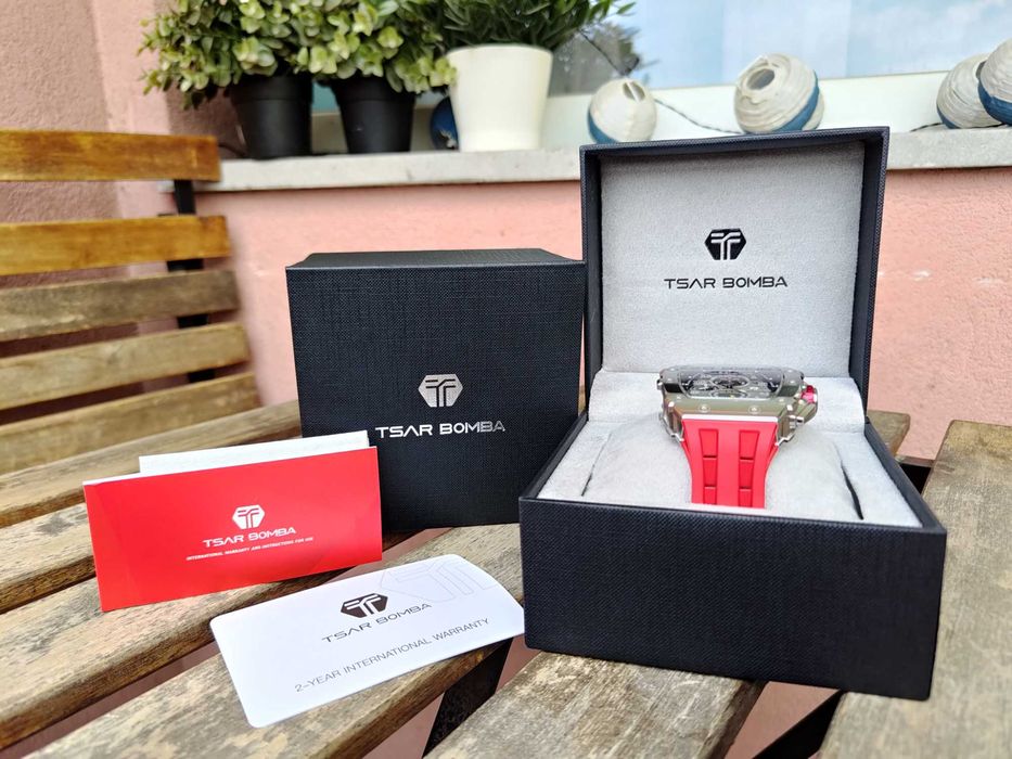 Tsar Bomba Chronograph Elemental Red Quartz 44mm