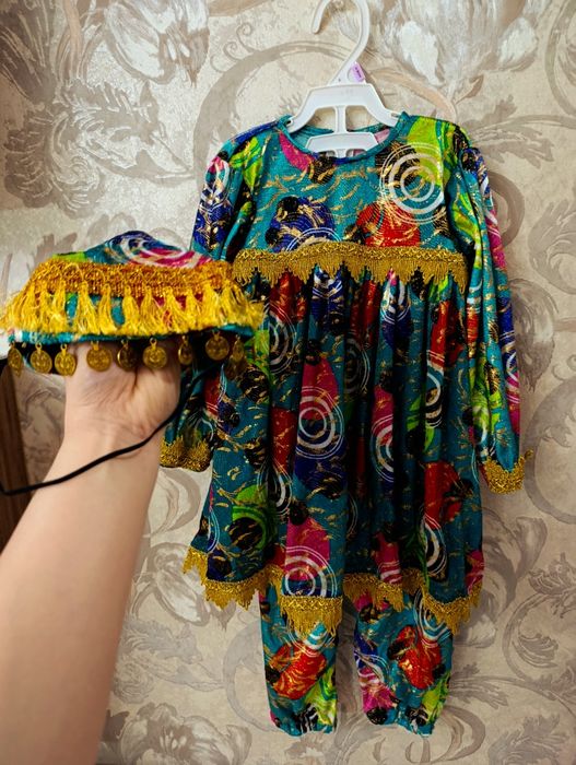Продам детские костюмы