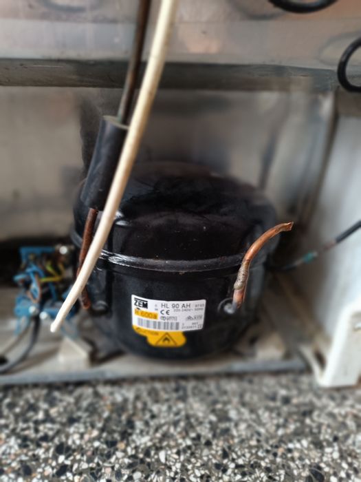 Продавам Фризер Miele с 6 чекмеджета