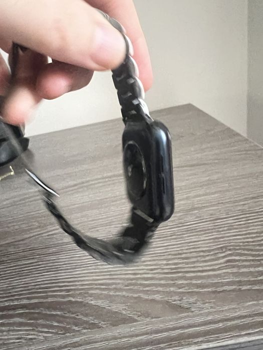 Продаю срочно apple watch
