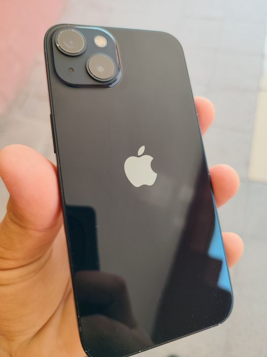 Vând iPhone 13 5G