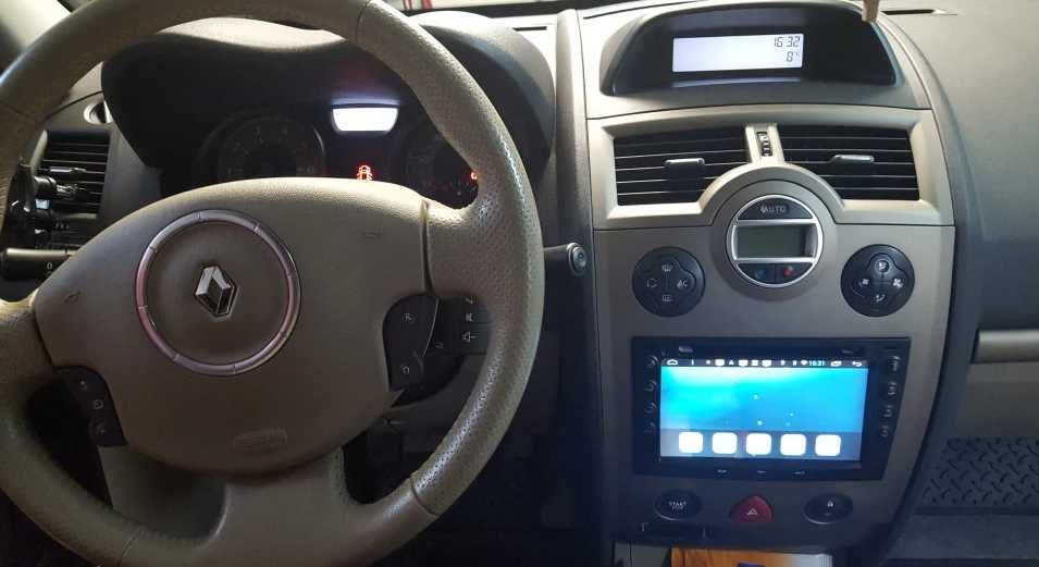 Reducere – Navigație Android 15 Megane 2 Dedicată – CarPlay, QLED, DSP