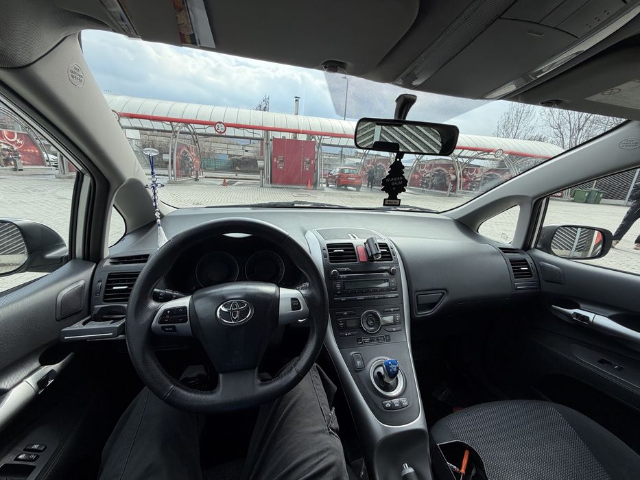 Toyota Auris 2011 1.8 Hybrid