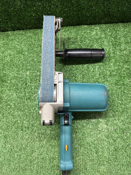 Лентов шлайф Makita 9031