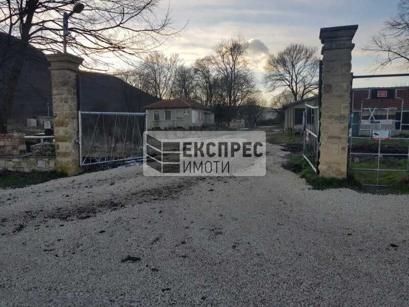 Складова селскостопанска база, общ.Провадия, с.Венчан