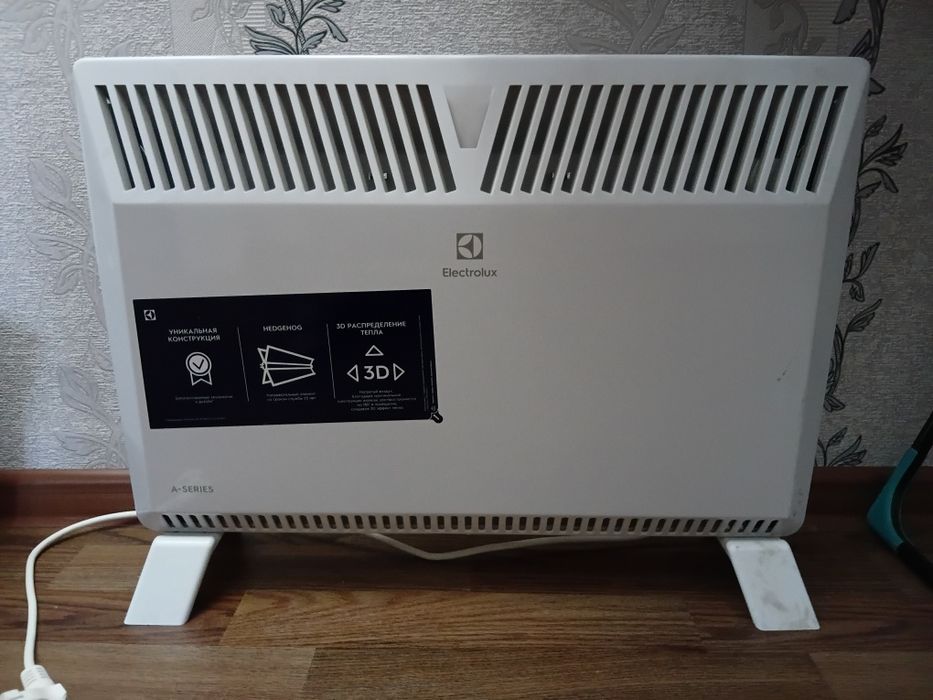 Конвекторный обогреватель ELECTROLUX