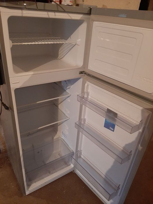 Холодильник (читайте описание)