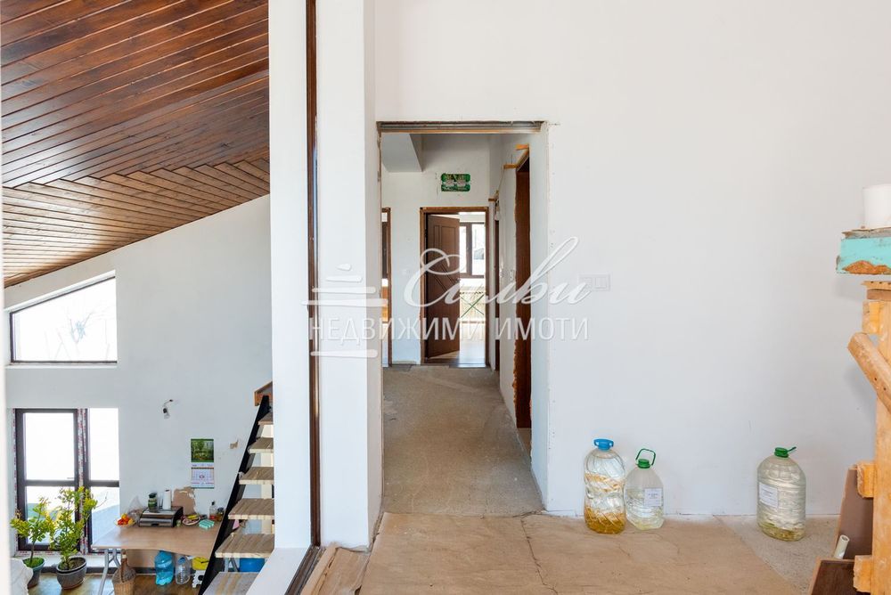 Продава се Къща в с. Лозево, Област Шумен - 252 кв.м за 547 €/кв.м - Снимка #6