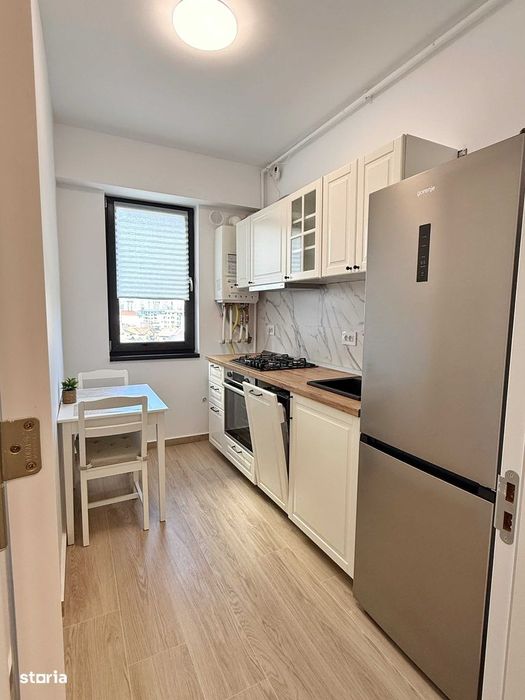 Inchiriez Garsoniera Novum Gorjului, Militari