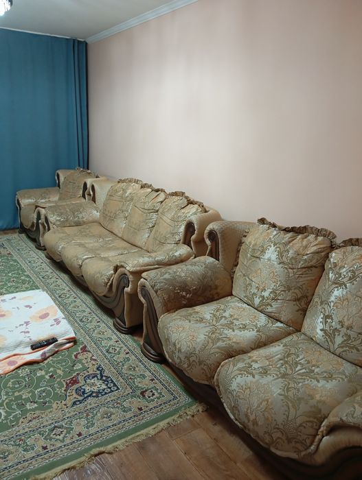 Продам диван тройка