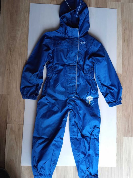 Гащеризон водоустои́чив