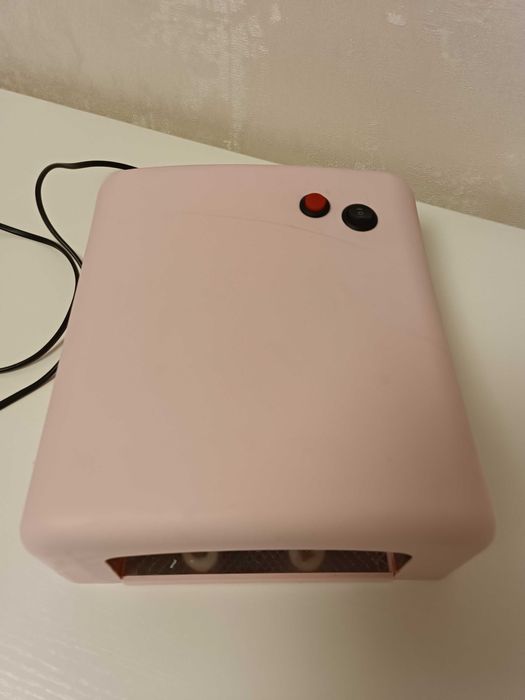 Продам лампу для маникюра