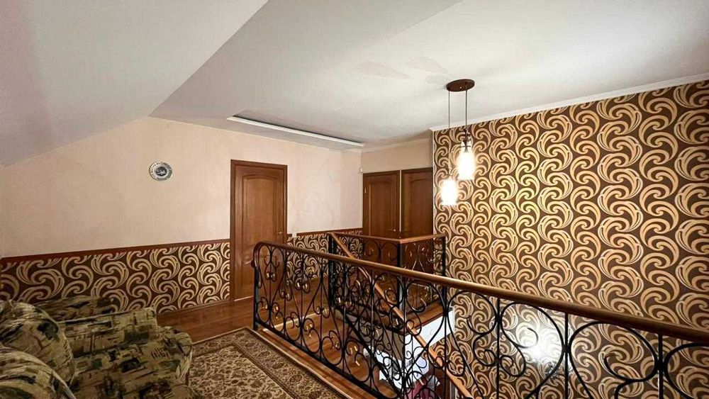 Продам 6комнатный дом Аян Империя