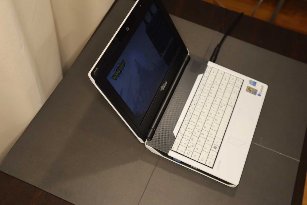 Laptop Retro Gaming Fujitsu Siemens Amilo Mini 3520