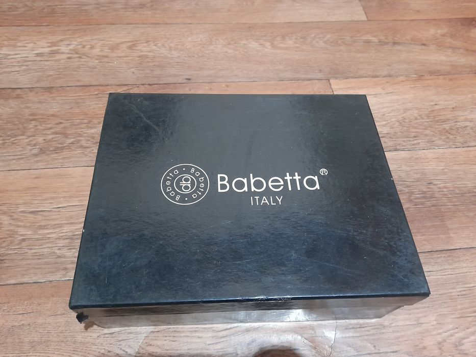 Женские туфли на шпильках