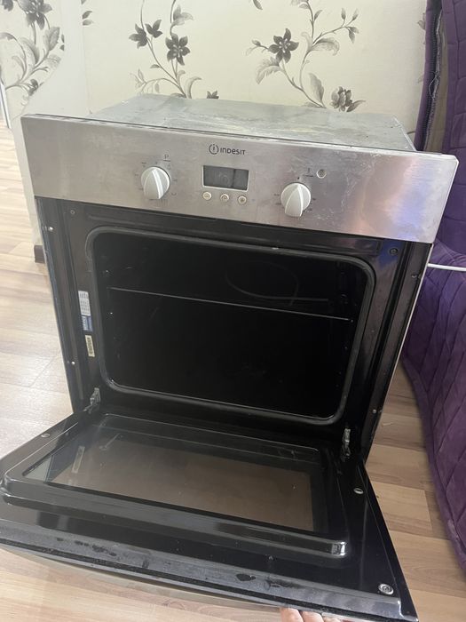 Продам духовой шкаф